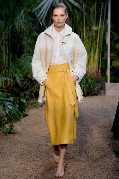 Look 33